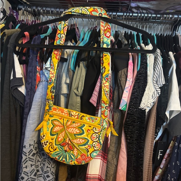 Vera Bradley Retired Lizzy Shoulder Crossbody Bag in Provençal - Picture 2 of 5